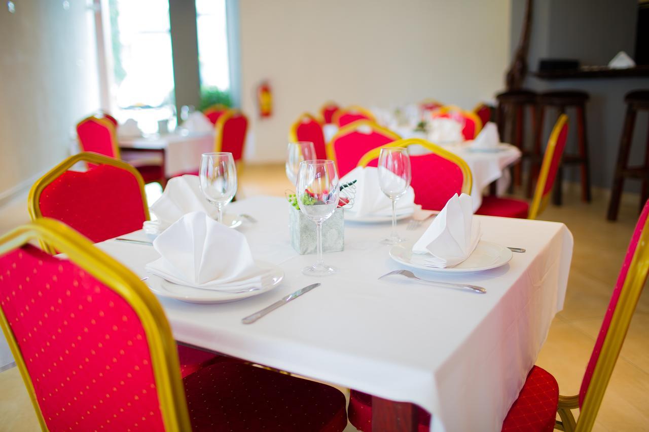 Fly Hotel Libreville Zewnętrze zdjęcie