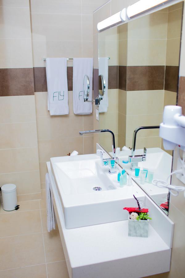 Fly Hotel Libreville Zewnętrze zdjęcie
