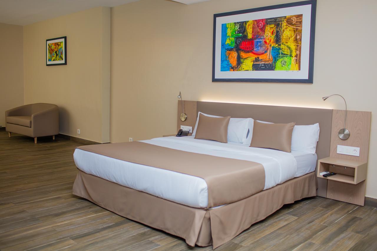 Fly Hotel Libreville Zewnętrze zdjęcie