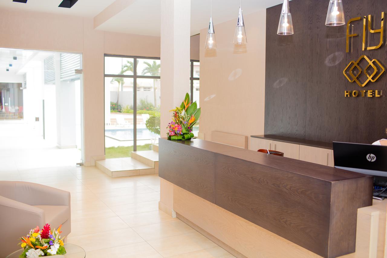 Fly Hotel Libreville Zewnętrze zdjęcie