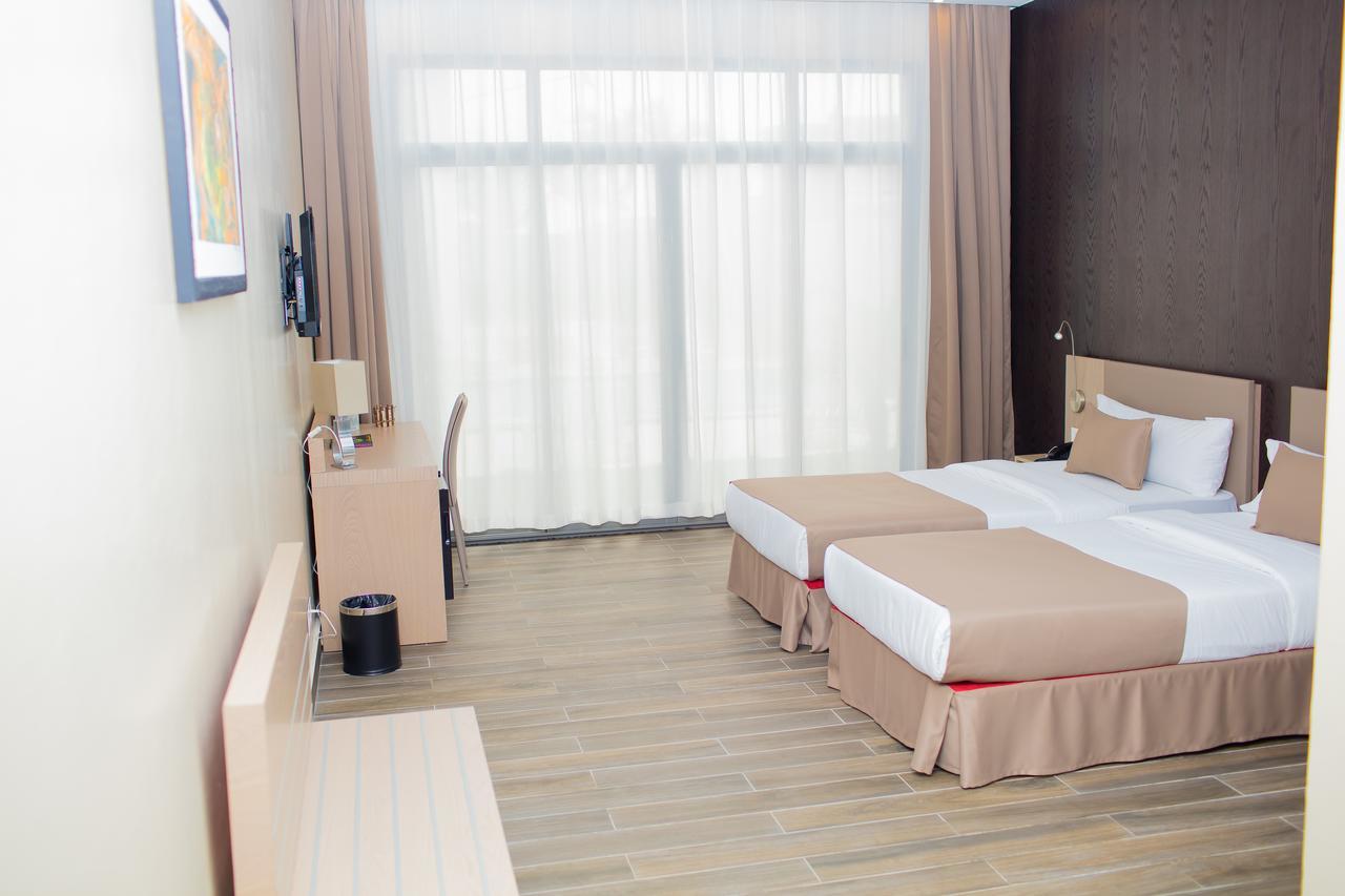 Fly Hotel Libreville Zewnętrze zdjęcie