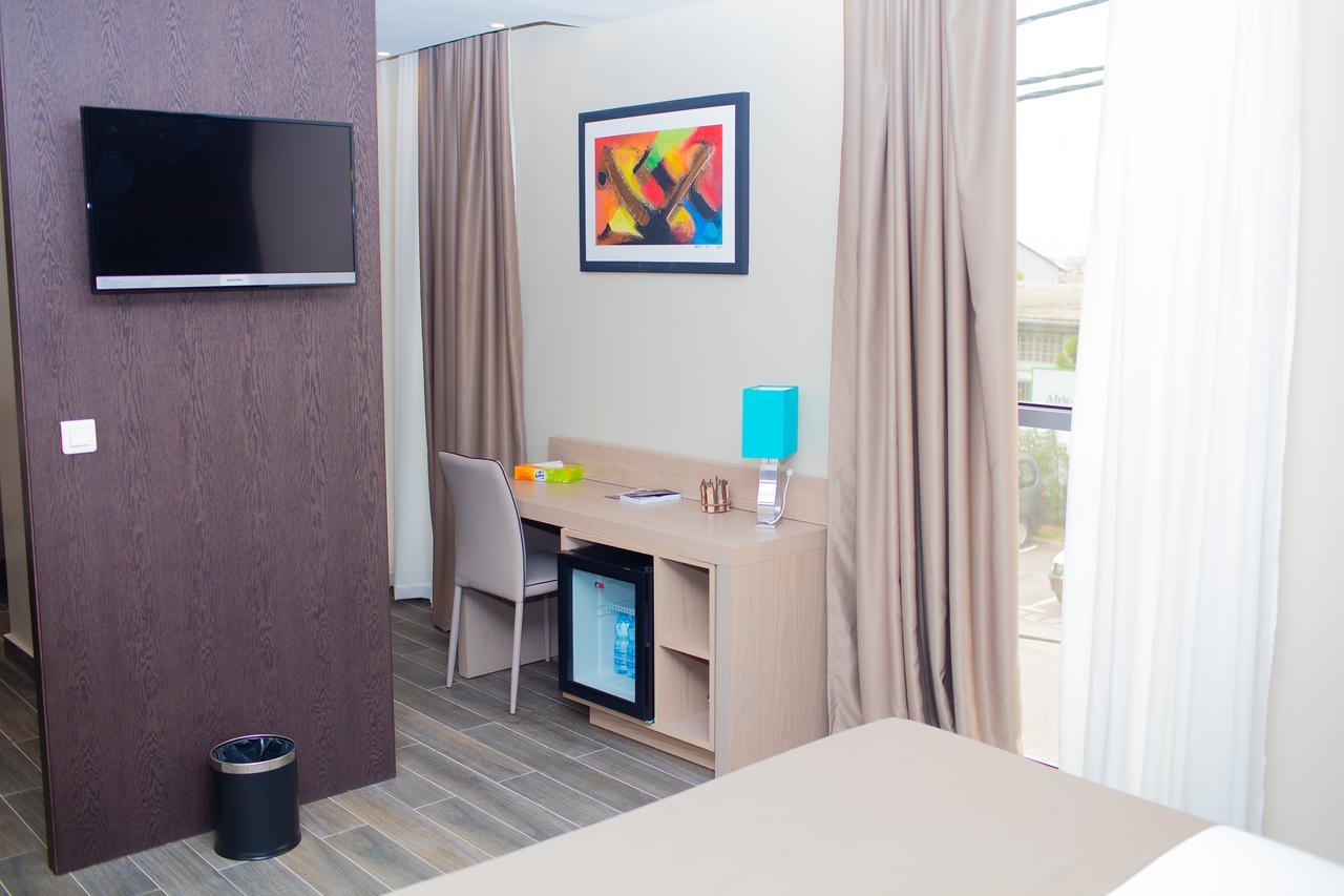Fly Hotel Libreville Zewnętrze zdjęcie