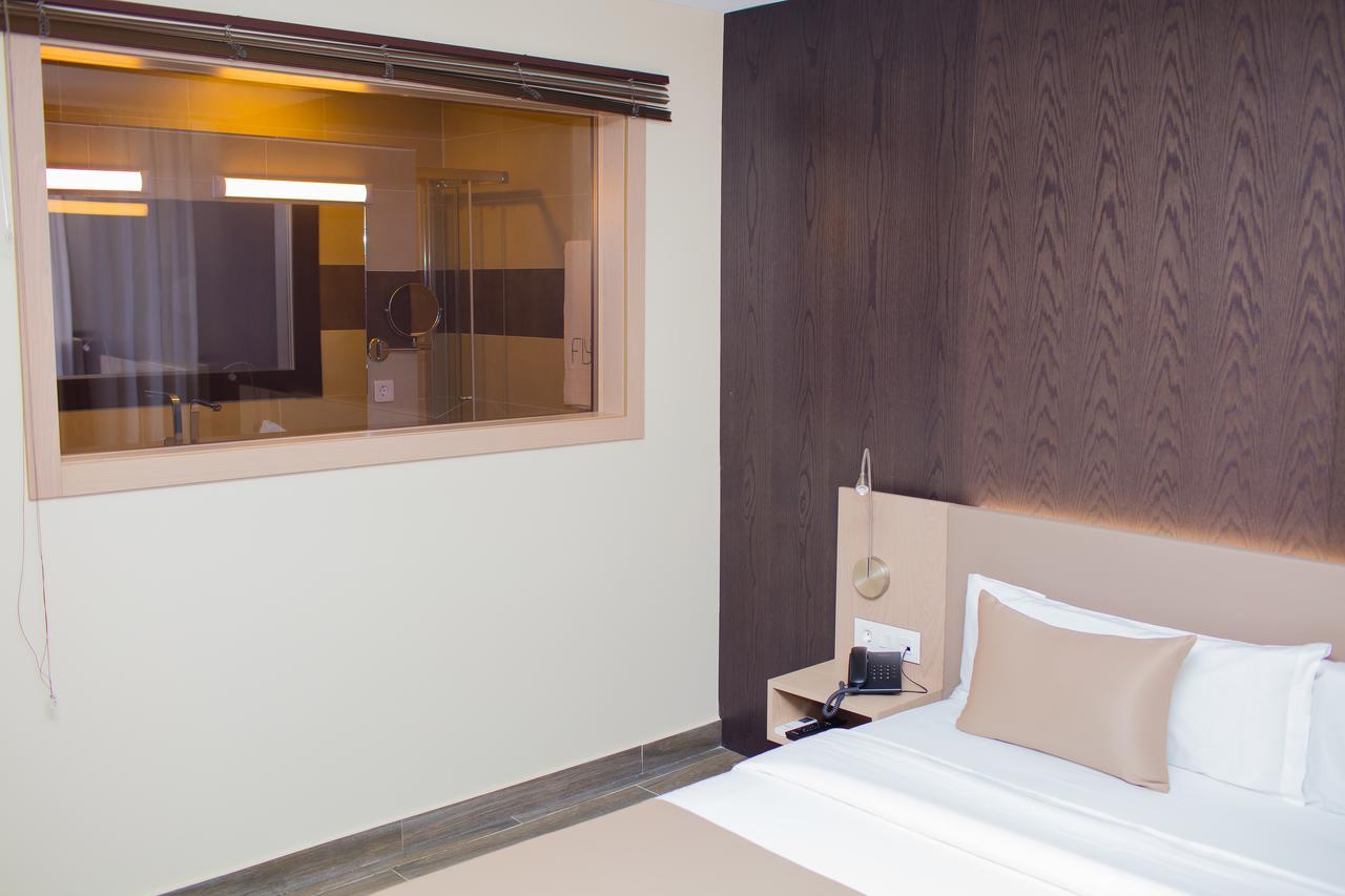 Fly Hotel Libreville Zewnętrze zdjęcie